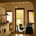 Sunny Balcony 2br Center * Пловдив