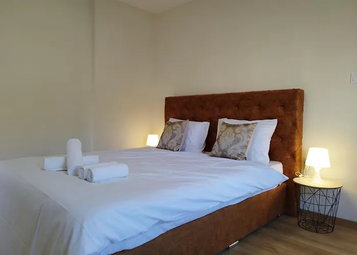 Sunny Balcony 2Br Apartment Top Center Plovdiv