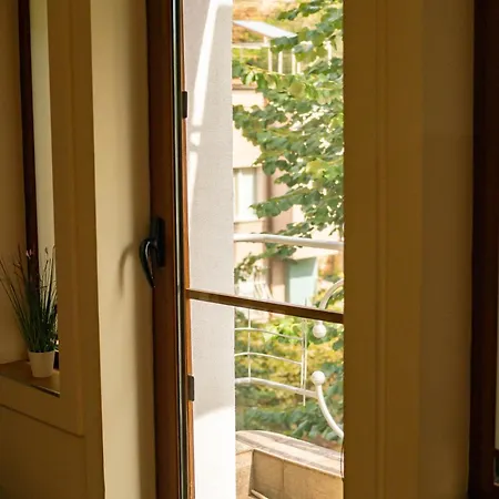 2-bedroom Flat - Sunny Balcony Plovdiv