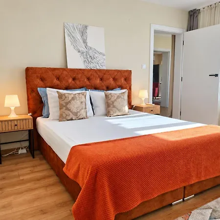 Daire Sunny Balcony 2br Center