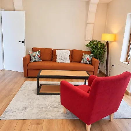 Sunny Balcony 2br Center *